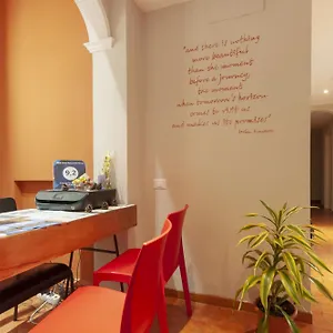 Cento Passi Dalle Mura Lukka